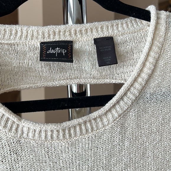 Daytrip Sweater - Picture 2 of 7